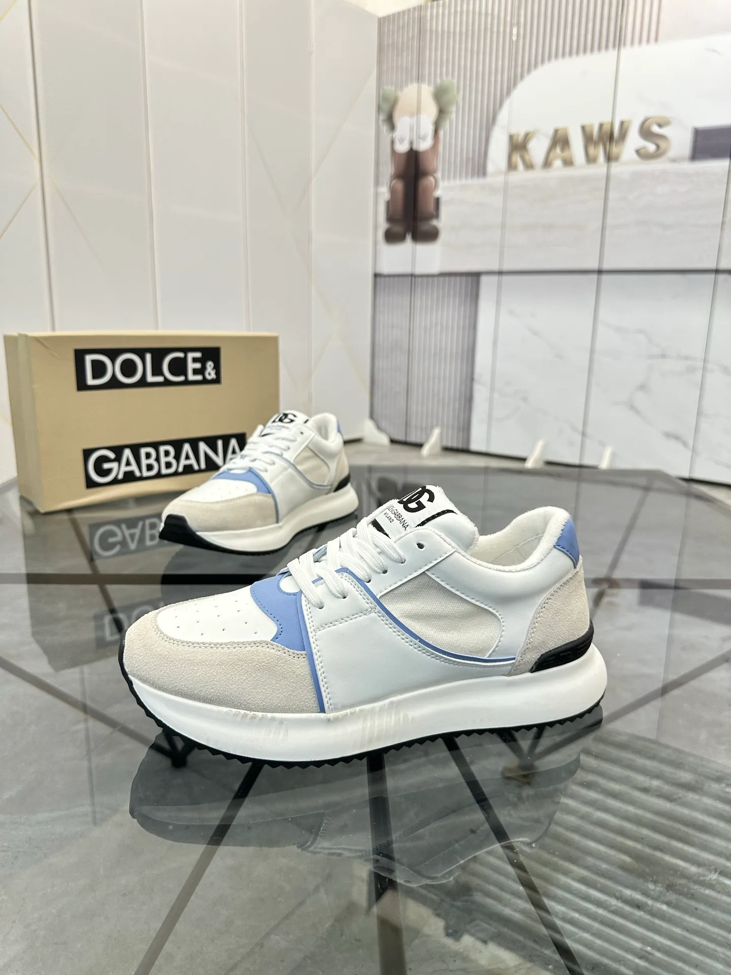 Selling men's shoes 💰: 💰P480¥ Product trademark: DG* "Dolce & Gabbana*" low-top casual shoes Regular size: 38-45 (can be customized to 46) Product material: imported cowhide upper, breathable lining, original outsole. Number: 803